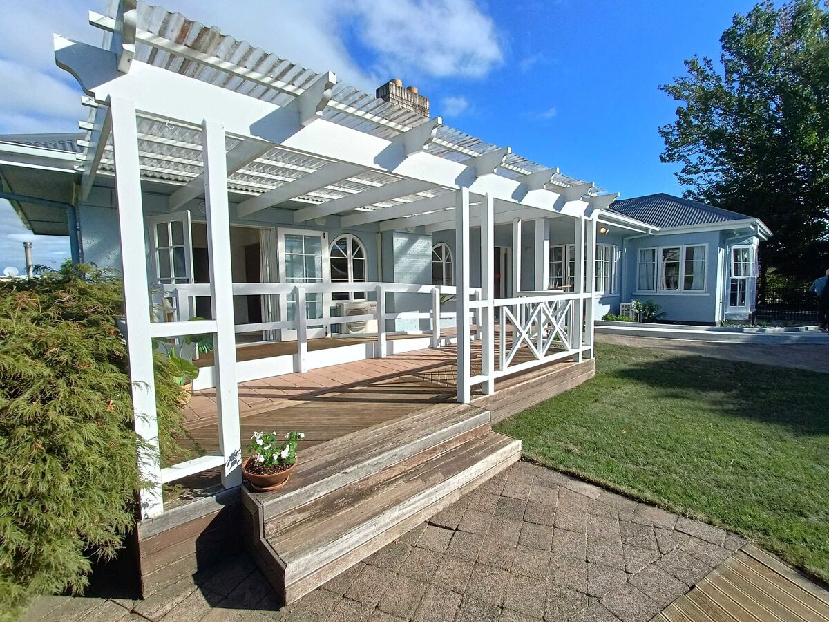 Kōwhai House